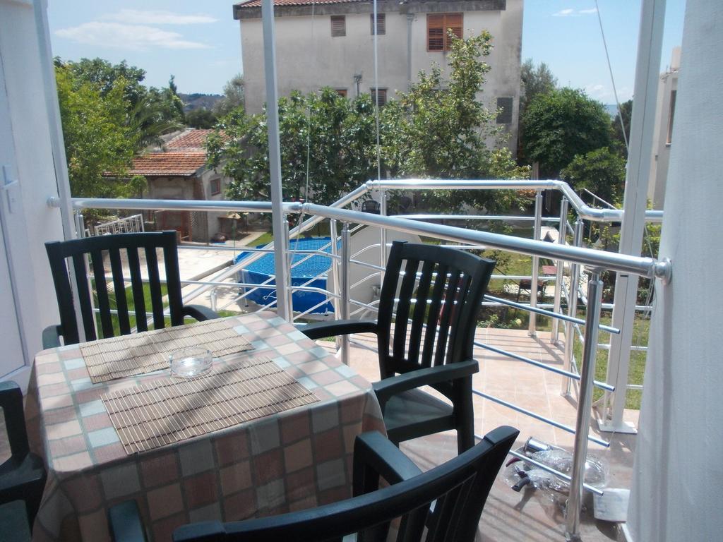 Apartments Idolga Bar Bilik gambar