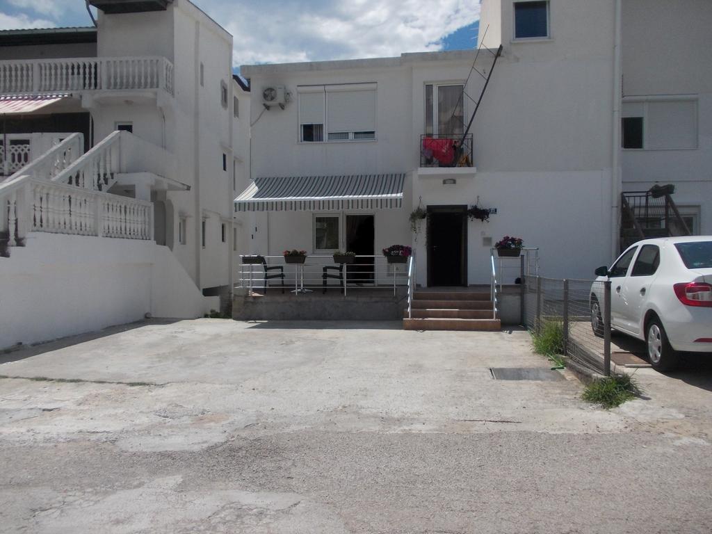 Apartments Idolga Bar Bilik gambar