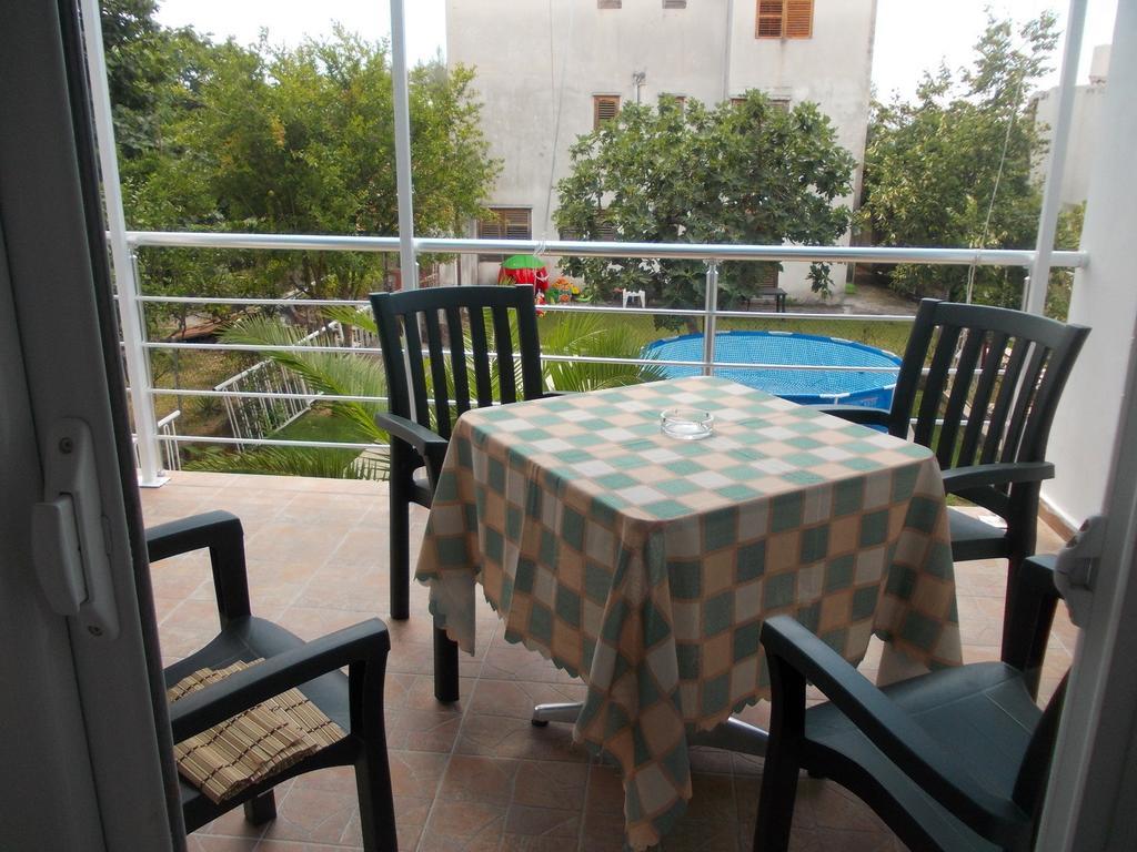 Apartments Idolga Bar Bilik gambar